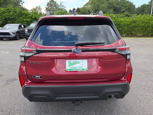 Used 2025 Subaru Forester Premium w/ Convenience Package #2 AWD/4WD image 9