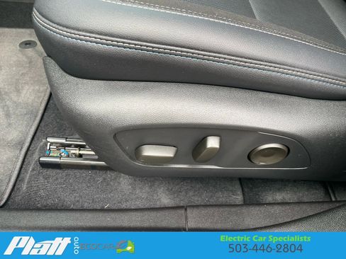 Used 2024 Chevrolet Equinox EV LT image 22