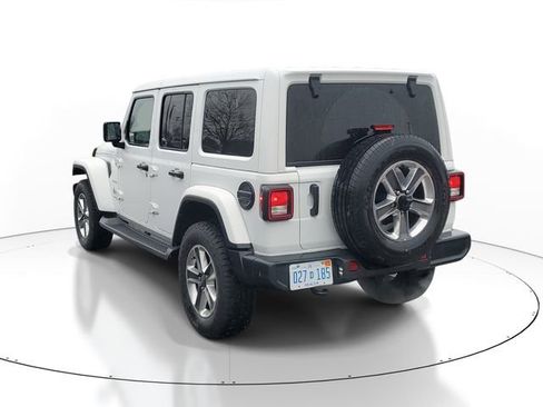Used 2021 Jeep Wrangler Unlimited Sahara w/ Uconnect 4C Nav & Sound Group image 4