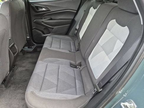 Used 2025 Chevrolet Trax LS FWD image 28