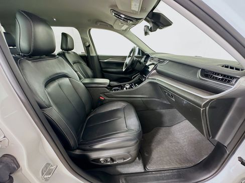 Used 2022 Jeep Grand Cherokee L Limited image 33