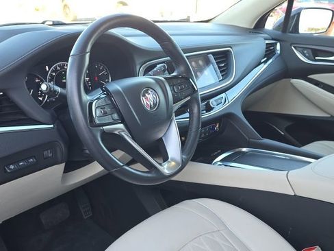 Used 2022 Buick Enclave Avenir w/ Avenir Technology Package image 25