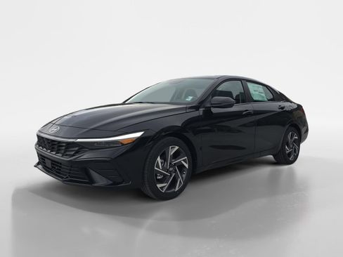 New 2026 Hyundai Elantra Limited w/ Cargo Package FWD image 7