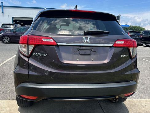 Used 2021 Honda HR-V EX image 4