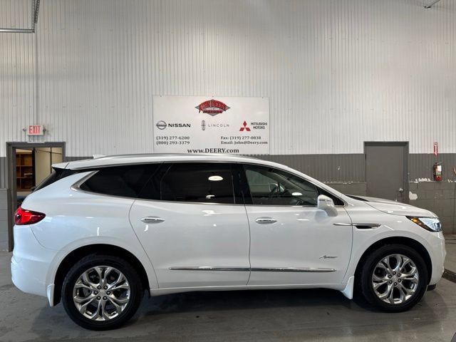 Used 2020 Buick Enclave Avenir w/ Avenir Technology Package AWD/4WD image 3