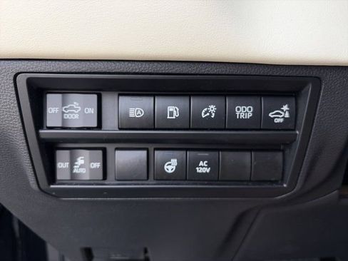 Used 2023 Toyota Tundra 1794 Edition image 19