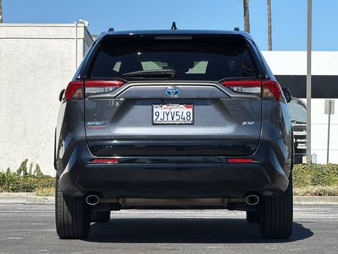Used 2024 Toyota RAV4 XSE w/ Weather Package AWD/4WD image 5