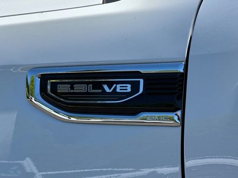 Used 2025 GMC Sierra 1500 SLT AWD/4WD image 34