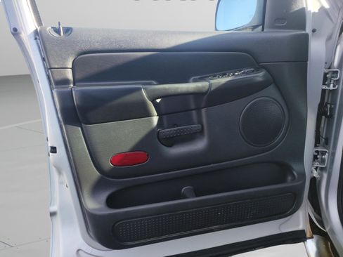 Used 2004 Dodge Ram 1500 Truck SLT w/ Sport Appearance Group image 27