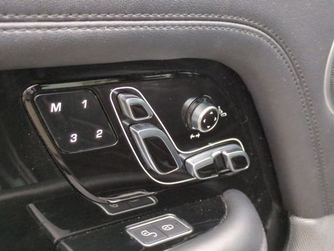 Used 2018 Land Rover Range Rover Long Wheelbase Supercharged image 17