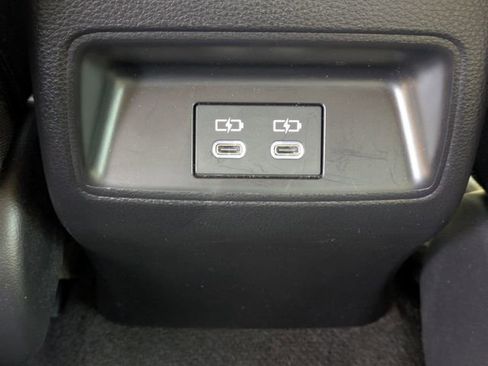 Used 2025 Toyota Corolla LE FWD image 13