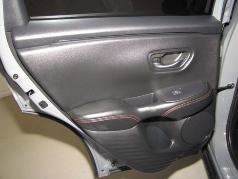 Certified 2024 Honda HR-V Sport image 12