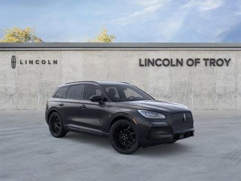 New 2026 Lincoln Corsair Premiere image 7