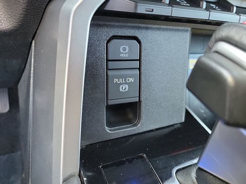 Used 2023 Toyota Tundra Platinum image 27