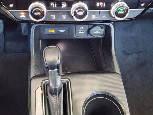 Certified 2024 Honda Civic EX-L image 18