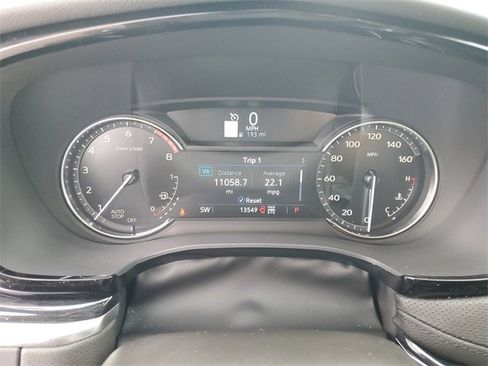 Used 2025 Cadillac XT5 Premium Luxury image 16