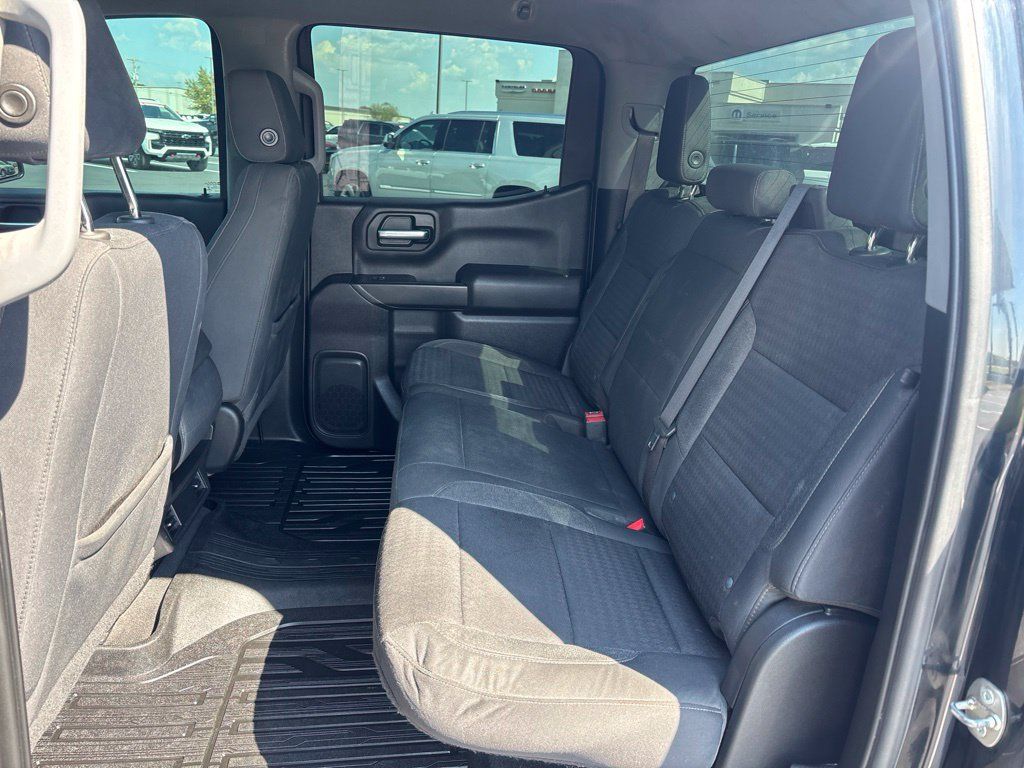 Used 2023 Chevrolet Silverado 1500 Custom AWD/4WD image 9