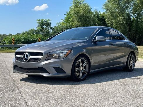 Used 2014 Mercedes-Benz CLA 250 image 3