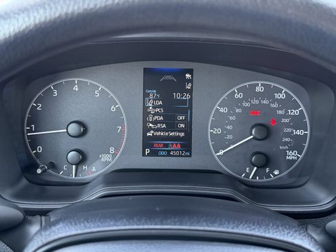 Used 2024 Toyota Corolla LE FWD image 31