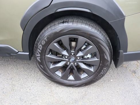 Certified 2025 Subaru Outback Onyx Edition w/ Popular Package #2 image 42