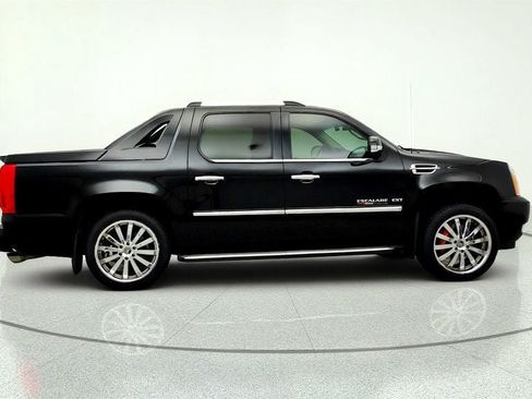 Used 2012 Cadillac Escalade EXT Luxury AWD/4WD image 4