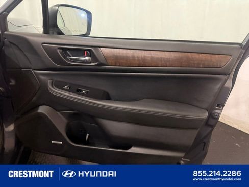 Used 2017 Subaru Outback 2.5i Limited image 29