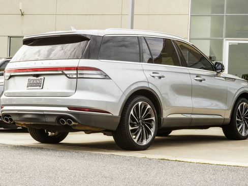 Used 2020 Lincoln Aviator Reserve w/ Equipment Group 202A AWD/4WD image 12