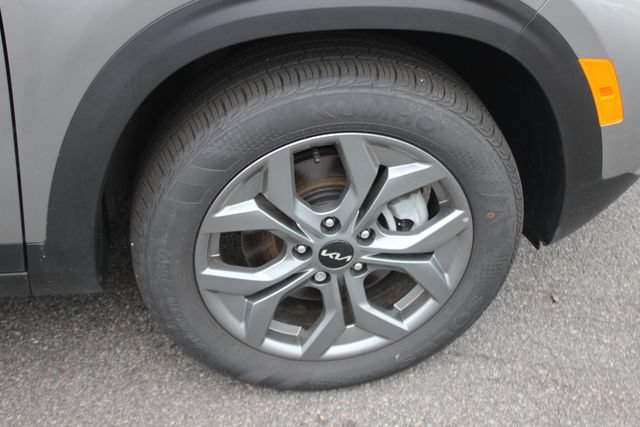 Used 2025 Kia Seltos LX AWD/4WD image 35
