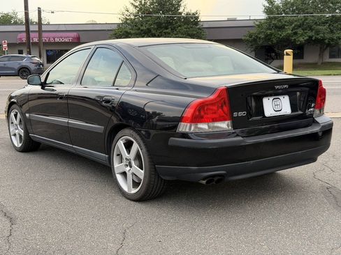 Used 2004 Volvo S60 R AWD/4WD image 17