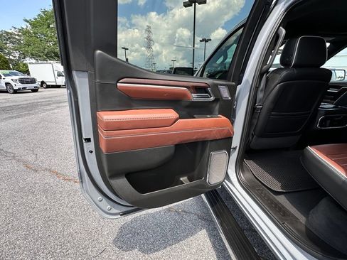 Certified 2025 GMC Sierra 1500 Denali Ultimate AWD/4WD image 27