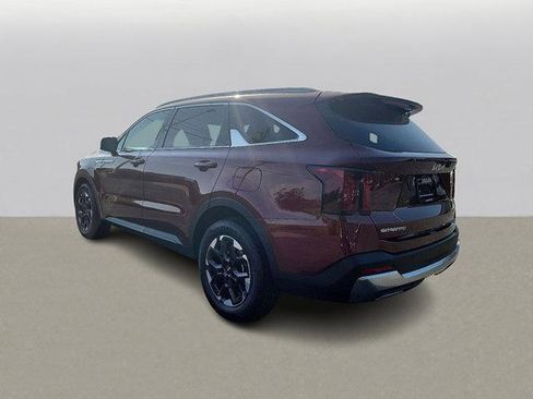New 2025 Kia Sorento S image 3