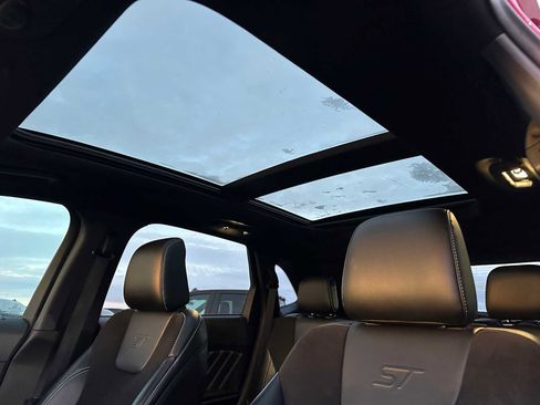 Used 2022 Ford Edge ST w/ Equipment Group 401A image 22