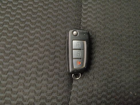 Used 2020 Nissan Rogue Sport S w/ Appearance Package FWD image 32