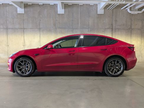 Used 2022 Tesla Model 3 Long Range AWD/4WD image 2