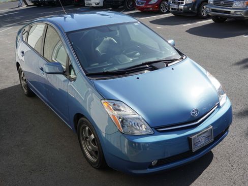 Used 2009 Toyota Prius Touring FWD image 8
