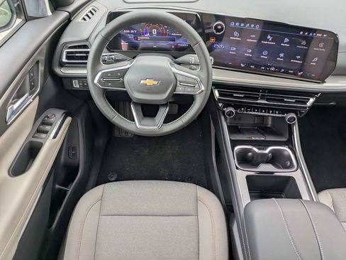 New 2026 Chevrolet Traverse LT w/ Driver Confidence Package FWD image 18