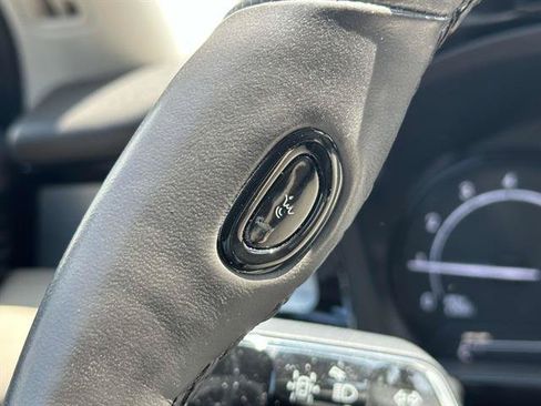 Certified 2022 Lincoln Corsair AWD w/ Premium Package image 39