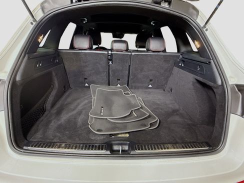 Used 2021 Mercedes-Benz GLC 43 AMG AMG GLC 43 image 35