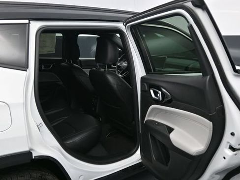 New 2026 Jeep Compass Limited w/ Sun, Sound & Navigation Group AWD/4WD image 42
