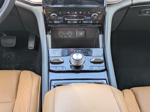 Used 2024 Jeep Grand Cherokee L Summit AWD/4WD image 17