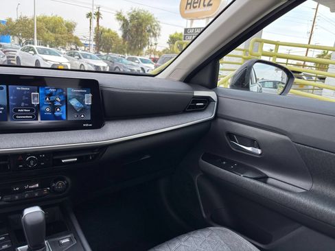 Used 2026 Nissan Kicks SV FWD image 34