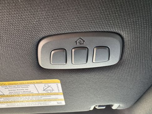 Used 2025 Ford F150 Raptor image 27