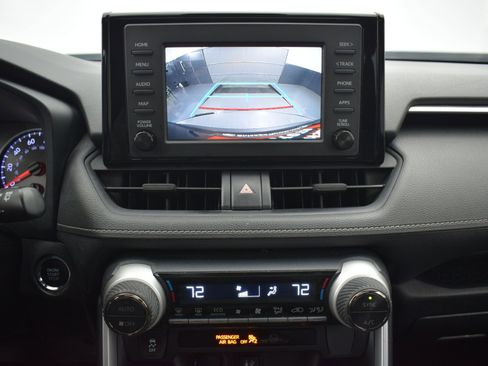 Used 2019 Toyota RAV4 XLE image 15