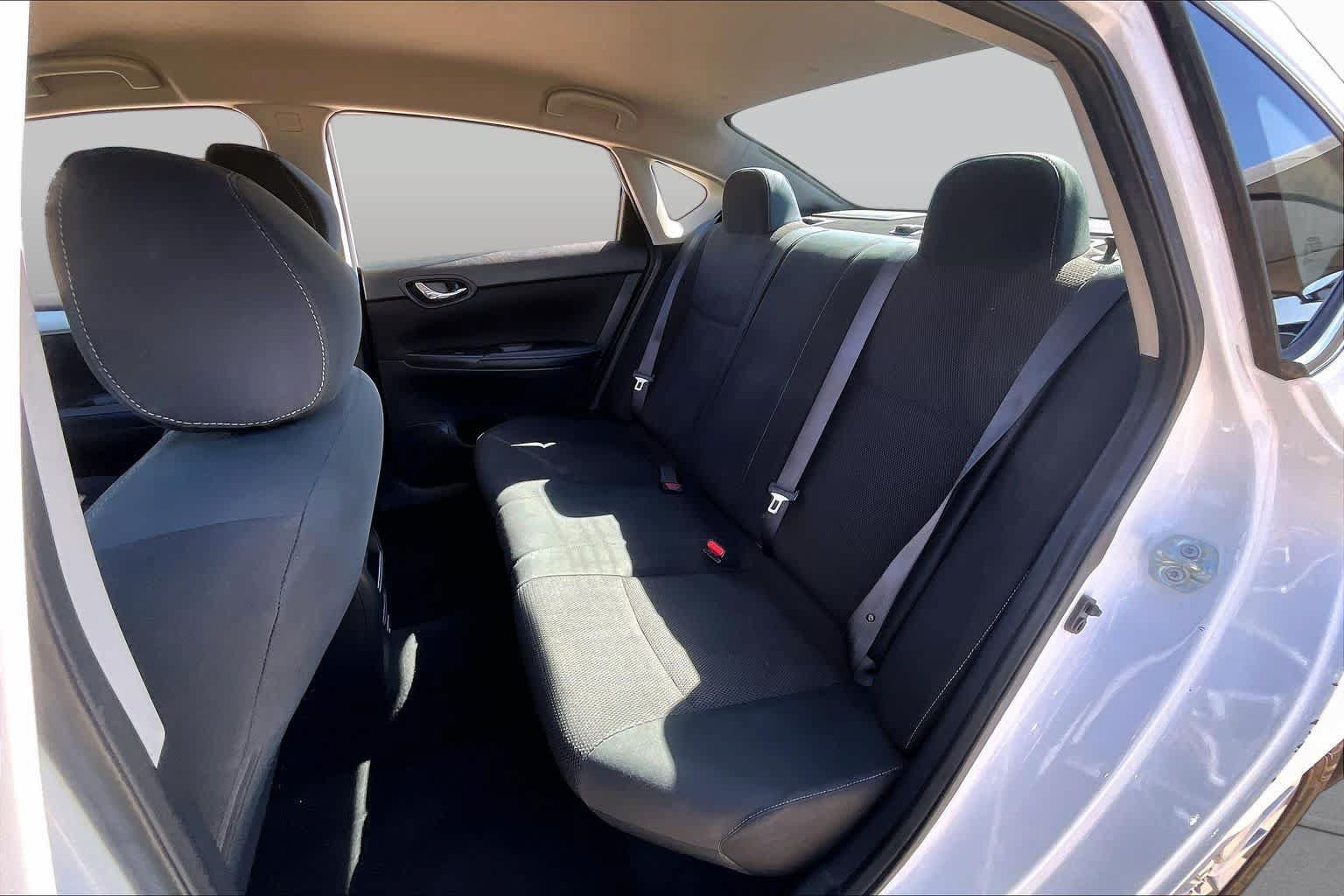 Used 2019 Nissan Sentra S w/ Appearance Package FWD image 17