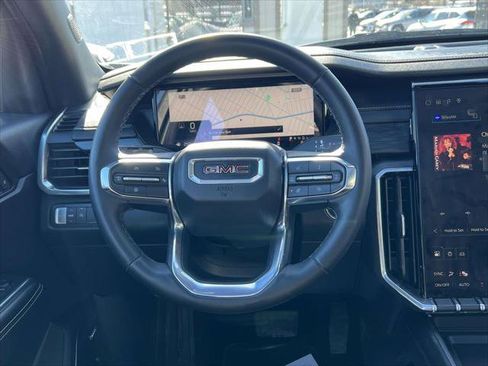 Certified 2025 GMC Acadia Elevation w/ Elevation Premium Package image 14