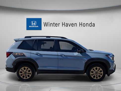 Used 2023 Honda Passport TrailSport image 9