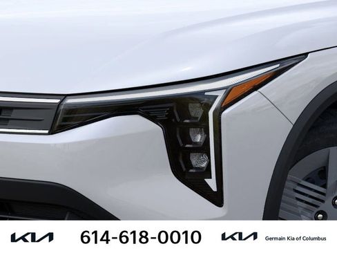 New 2025 Kia K4 LX image 13