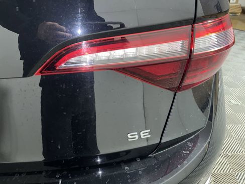 Used 2024 Volkswagen Jetta SE image 12