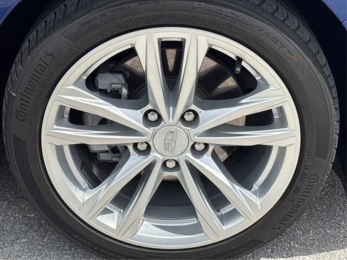 Used 2025 Cadillac CT4 Luxury RWD image 12
