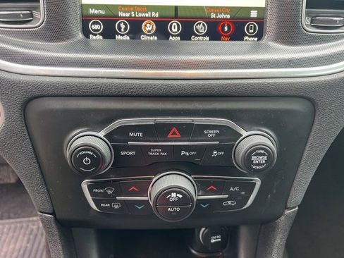 Used 2018 Dodge Charger GT image 28